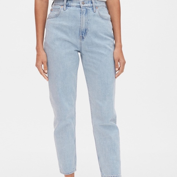 Gap Light Wash Mom Jeans - Picture 4 of 6